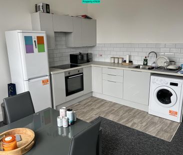 2 bedroom flat to rent - Photo 5