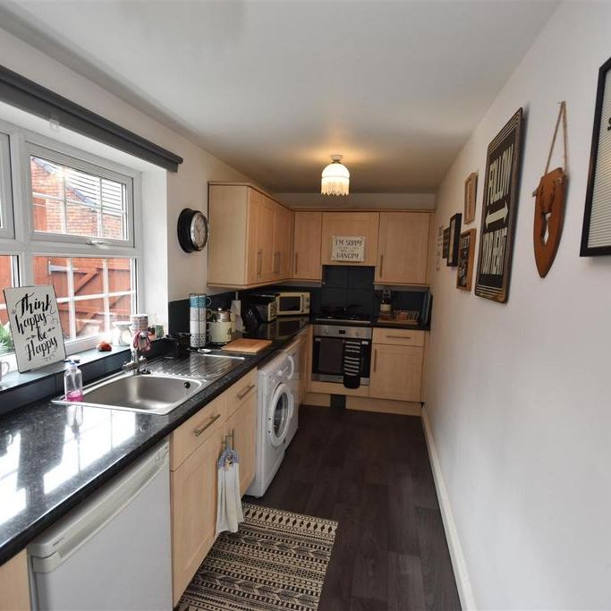 3 bedroom terraced house to rent - Photo 1