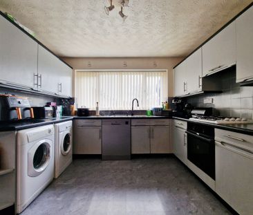 Levensgarth Avenue, Preston - Photo 2