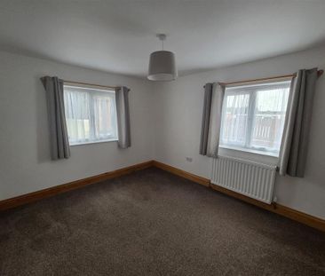 2 bedroom detached bungalow to rent - Photo 3