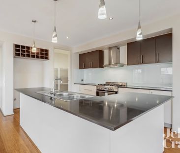126 Belmore Road, Balwyn - Photo 4