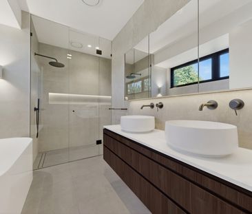 7 Sevenoaks Street, Balwyn VIC 3103 - House For Rent | Domain - Photo 5