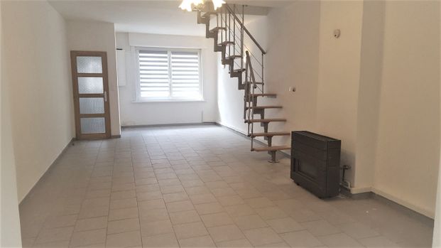 Location Maison 3 pièces 83m² - Photo 1