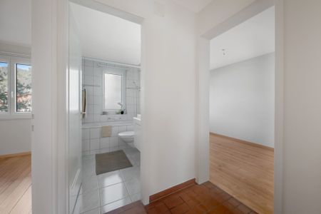 Luminous apartment in the heart of Wettingen - Photo 3