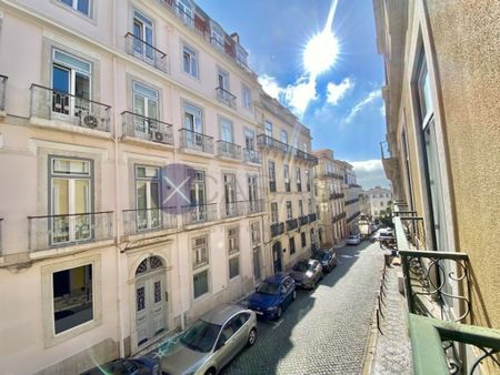 Luxury Apartment for rent in Chiado (Encarnacao), Lisbon - Photo 2