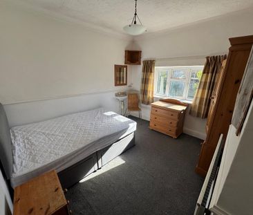 1 bedroom in a house share to rent - Photo 6