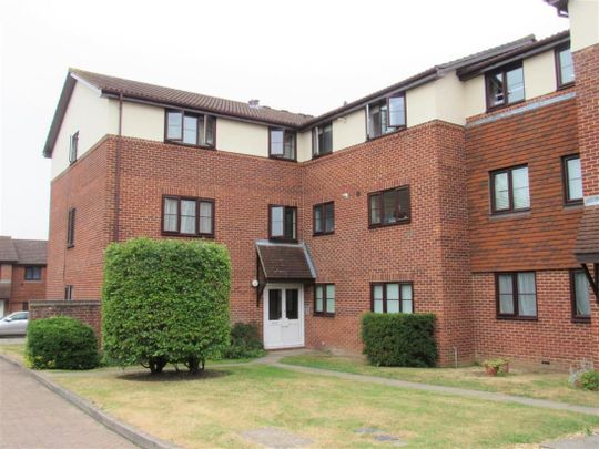 Yeomanry Close, Epsom, KT17 4DD - Photo 1