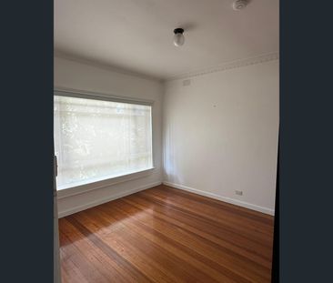 11 Myers Street, Sunshine West, Vic 3020 - Photo 6