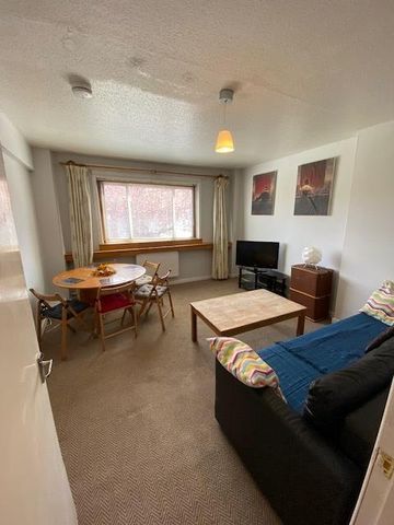 4 Bed Flat, Alexander Drive, EH11 - Photo 2
