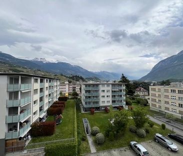 Bel appartement de 4.5 pièces au 4ème étage avec balcon - Photo 2