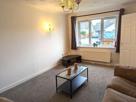 3 bedroom semi-detached house to rent - Photo 1