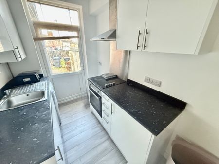 Clifton Road, Rugby - Photo 5