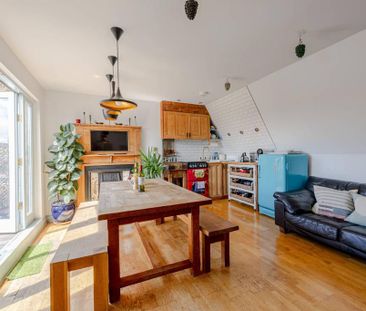 3 bedroom maisonette to rent - Photo 2