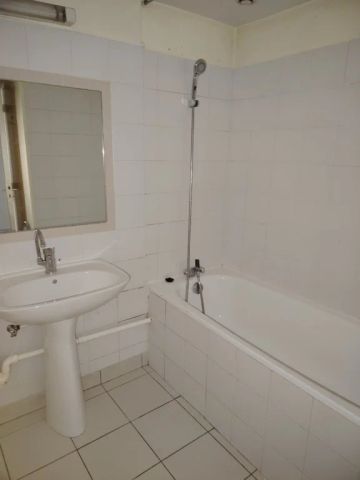 Appartement T3 A Louer - Lyon 2eme Arrondissement - 57.12 M2 - Photo 4