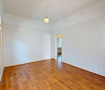 21 Tarin Street, Mayfield East NSW 2304 - Photo 2