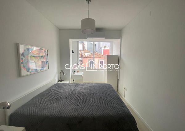 T1 para arrendamento na Rua Santa Catarina - Porto
