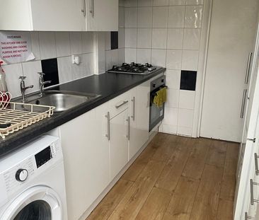 Room in a Shared House, Thornton Heath, CR7 - Photo 2