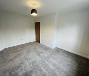 5 bedroom semi-detached house to rent - Photo 3
