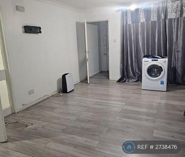 2 bedroom maisonette to rent - Photo 1