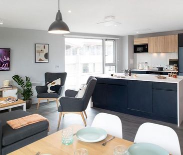 1 bedroom in a flat share to rent - Photo 3