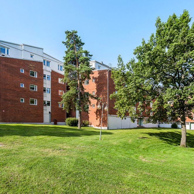 Idrottsvägen 2 B - Foto 1