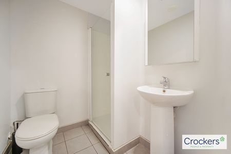 HAVARD – Fully renovated with New Carpet, Paint, Appliances and Furniture. - Photo 4