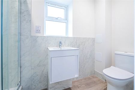 2 bed Ground Floor Flat for rent - Photo 4