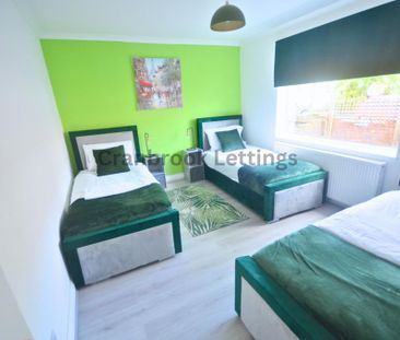 5 bedroom detached house to rent - Photo 4