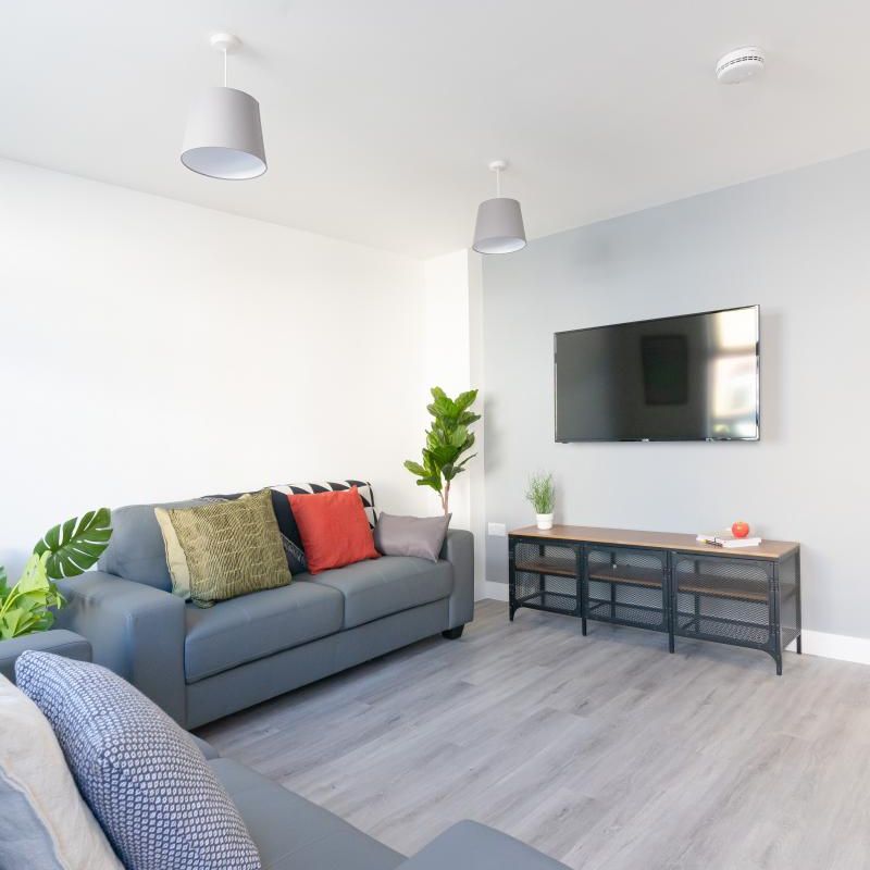 Stansted #23 - Photo 1