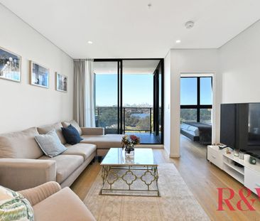North-Facing Apartment with Panoramic City & River Views - Photo 1