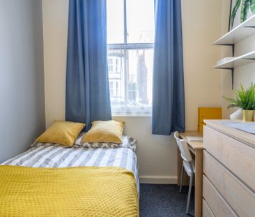 7 Bed Student Accommodation - Photo 6