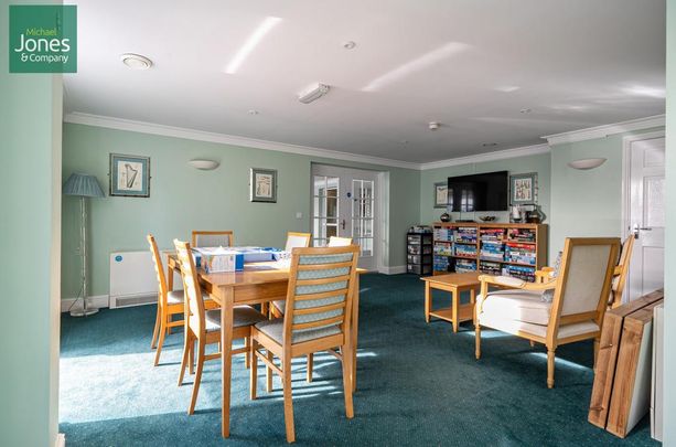 1 bedroom retirement property to rent - Photo 1