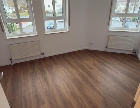 Frisch sanierte 4-Zimmer-Wohnung mit moderner EBK - Foto 1