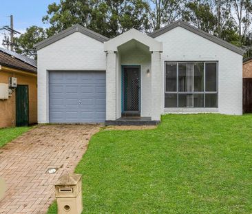 Three Bedroom Family Home in Mathew Pearce Public School Catchment - Photo 2