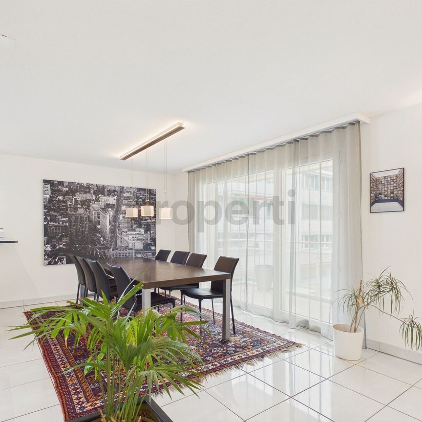 Spacious 4.5-room apartment with sunny balcony, Effretikon - Photo 1