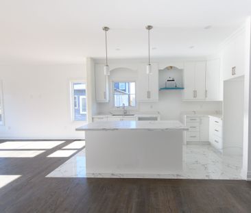 For Lease - 289 RAMBLEWOOD Drive, Wasaga Beach, Ontario - Photo 5