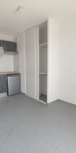 Location Appartement 1 pièce 18m² NIMES 30000 - Photo 4