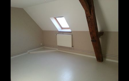 Location Appartement 3 pièces 74 m² Valençay - Photo 3