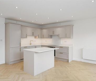 3 bedroom end of terrace house to rent - Photo 5