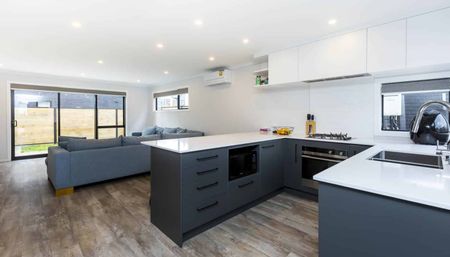 30 Doug Jensen Street, Wallaceville - Photo 4