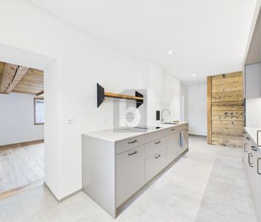 RUSTIC WELLNESS OASIS IN THE VILLAGE CENTER - Photo 2