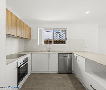 Contemporary Townhouse Living in Sought-After Newtown - Photo 2