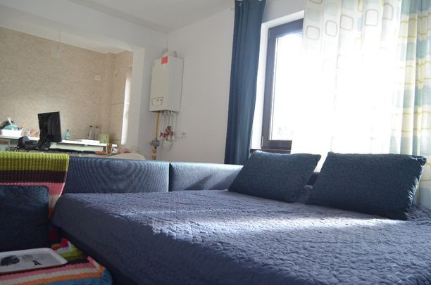 Se inchiriaza garsoniera mobilata si utilata in Busteni - Photo 1