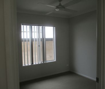 Ballina Heights Home - Photo 4