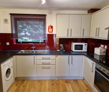 2 bedroom flat to rent - Photo 6