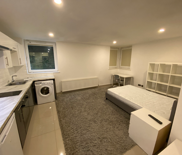 1 bedroom flat to rent - Photo 1 | Rentumo