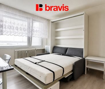 Pronájem bytu 1+kk 31 m² - Fotografie 4