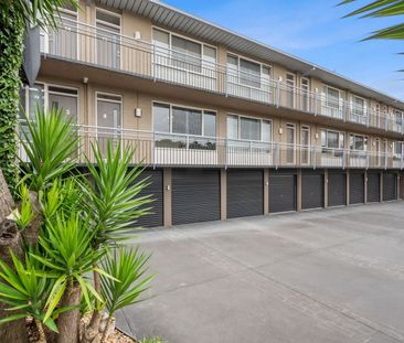 City Apartment Close To Eastern Beach - Photo 1