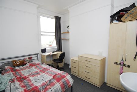 Glen Park Avenue, Plymouth - Photo 2