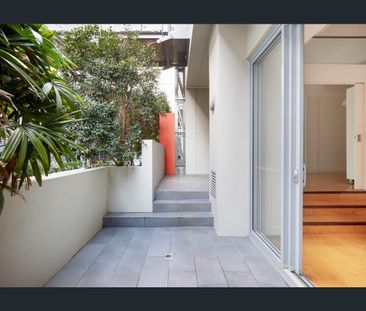 One-bedroom apartment in Powerhouse development - Photo 1